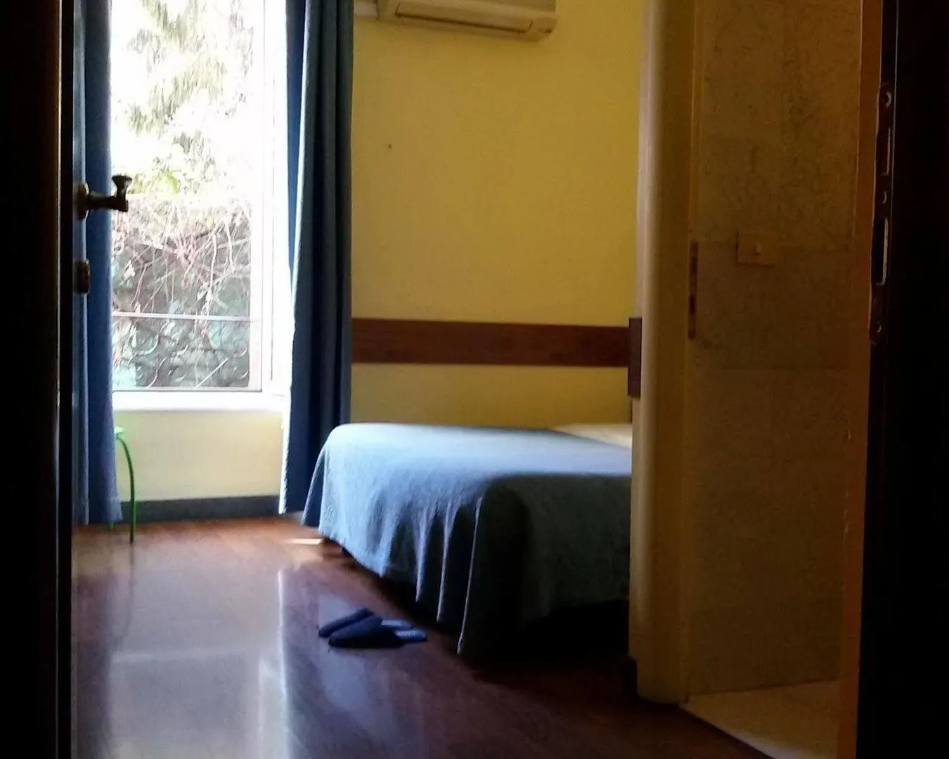 Daplace - Arena House Roma 2*,