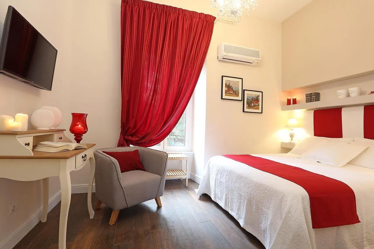 ** Guest house Daplace - Arena House Rome Italy